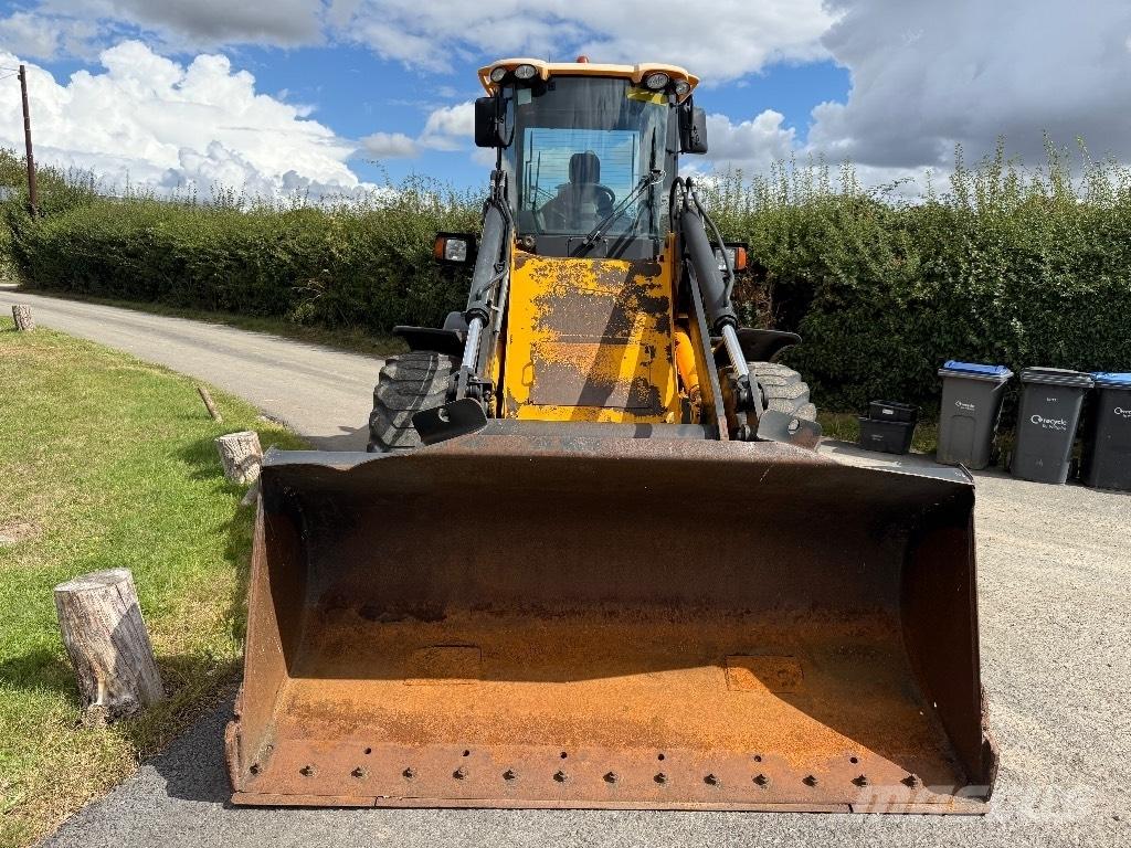 JCB 416 HT Колесни товарачи