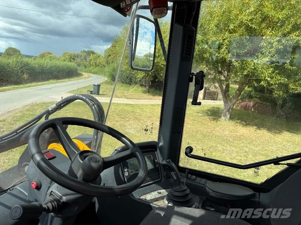 JCB 416 HT Колесни товарачи