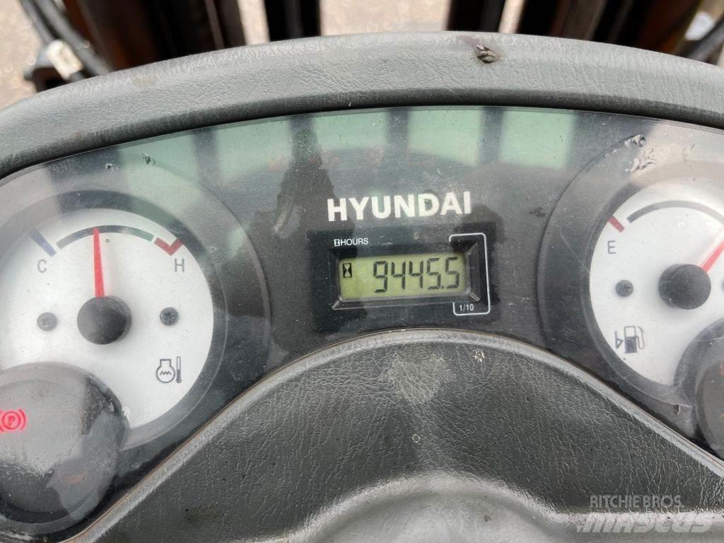 Hyundai 30D-7E Дизелови камиони