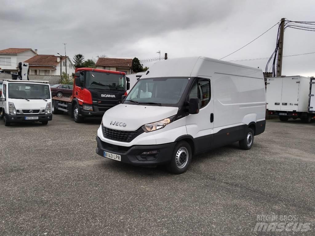 Iveco DAILY 35S16 Фургони
