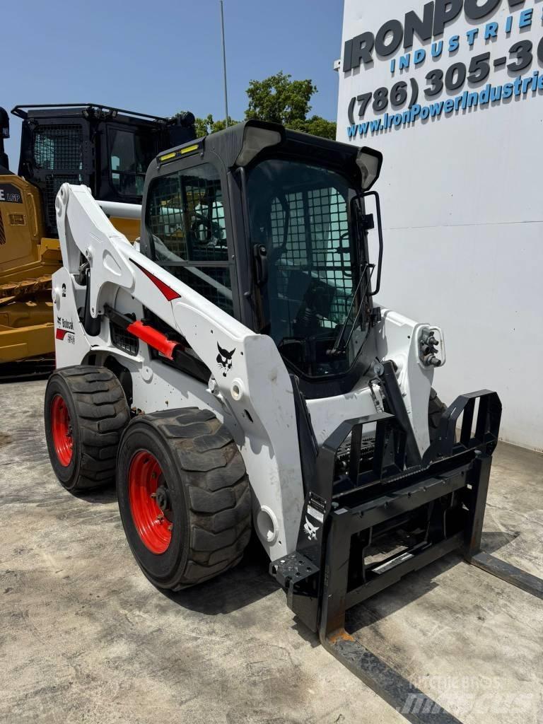 Bobcat S 740 Мини товарачи
