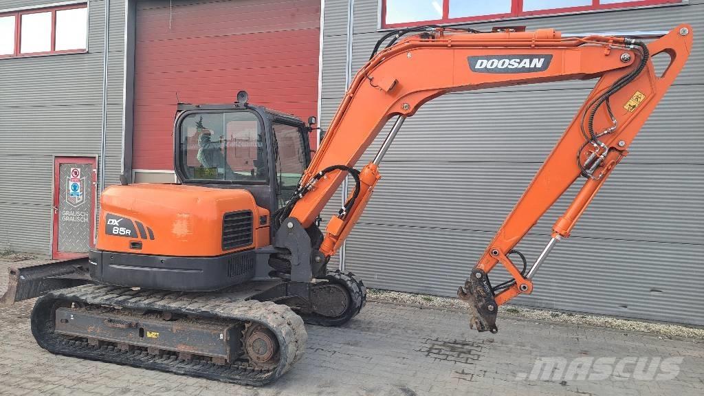 Doosan DX 85 R-3 Средни екскаватори 7т - 12т