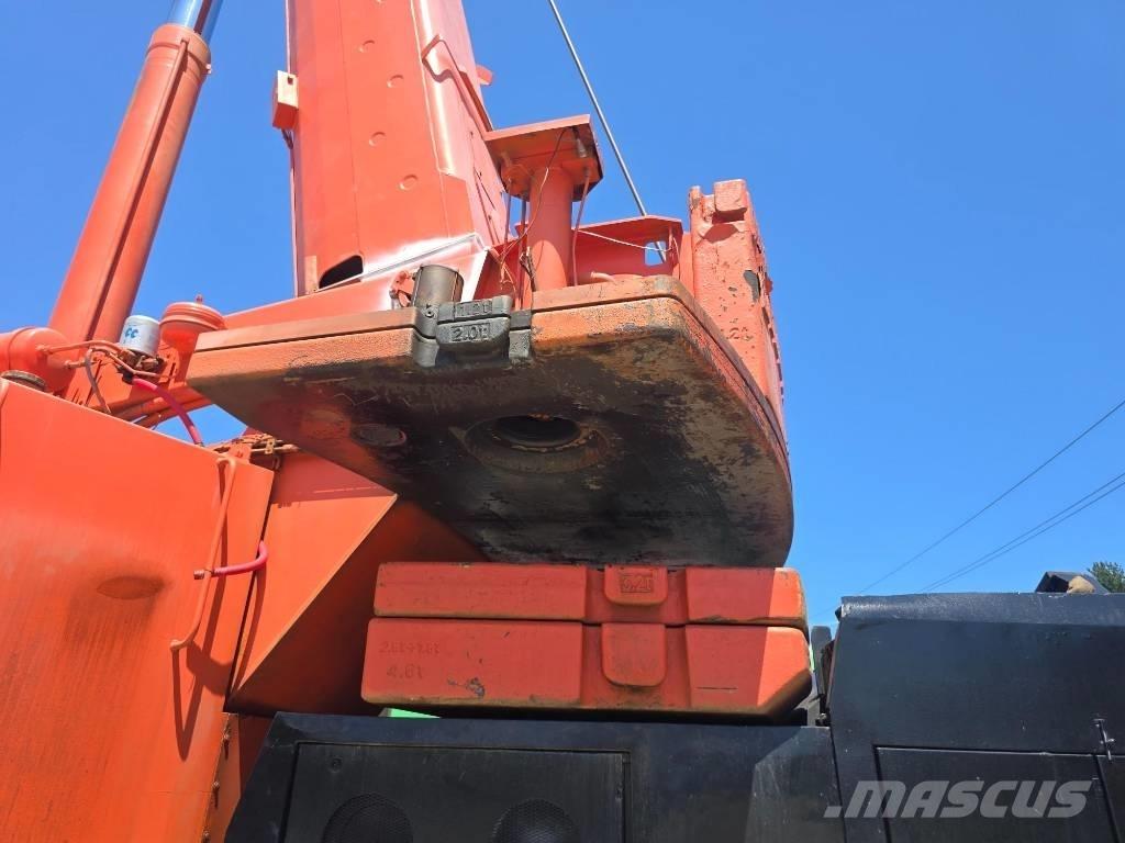 Liebherr LTM 1090-2 Всъдеходни кранове