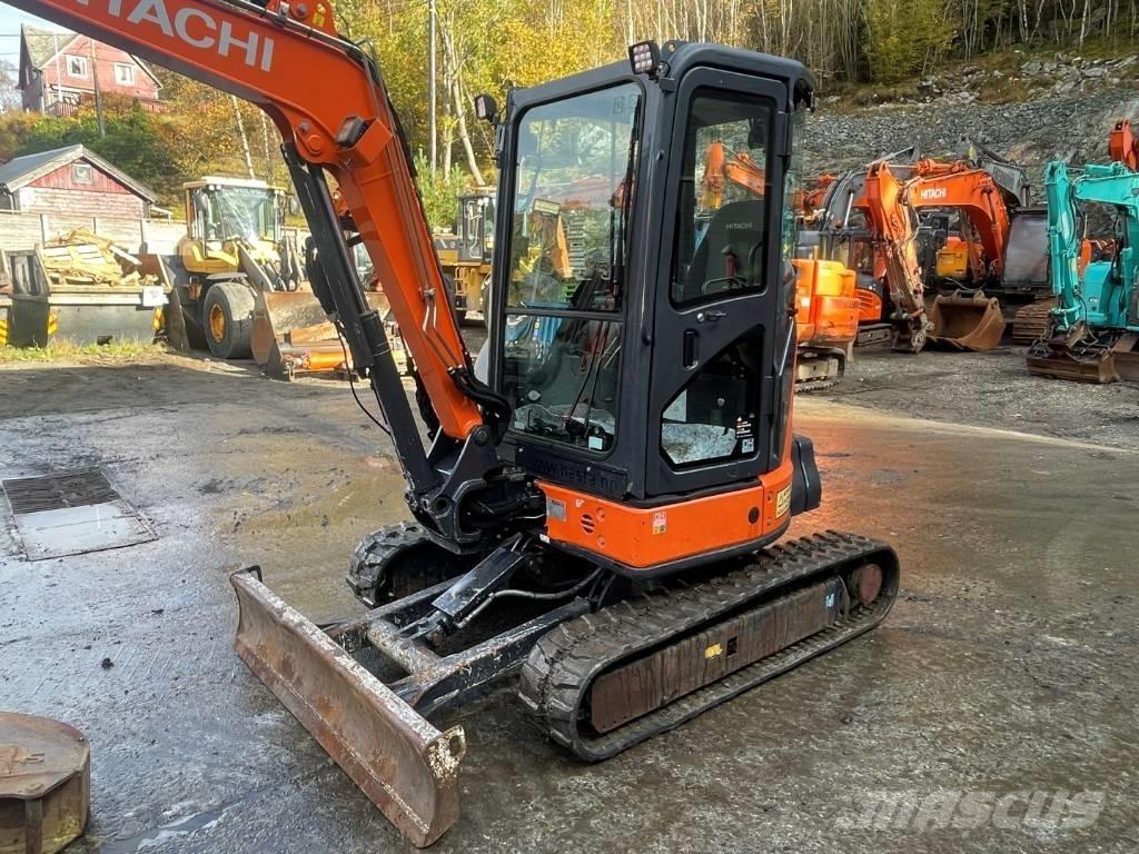 Hitachi ZX 38 U-5 A Мини екскаватори < 7 т