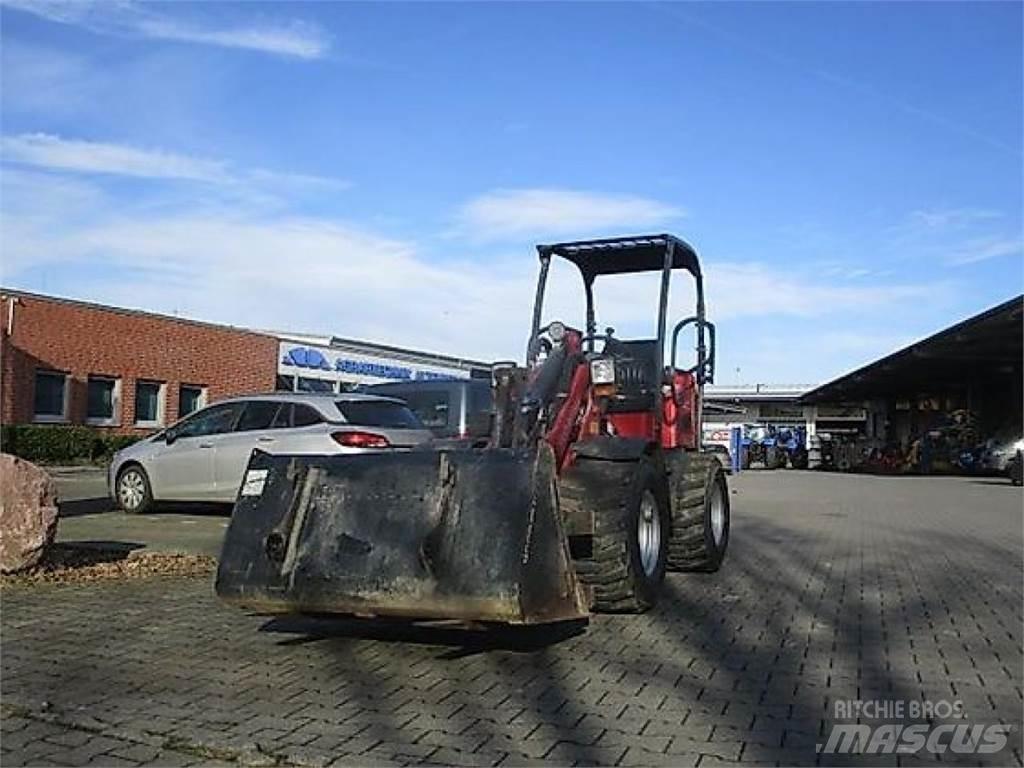 Schäffer 2430 Колесни товарачи
