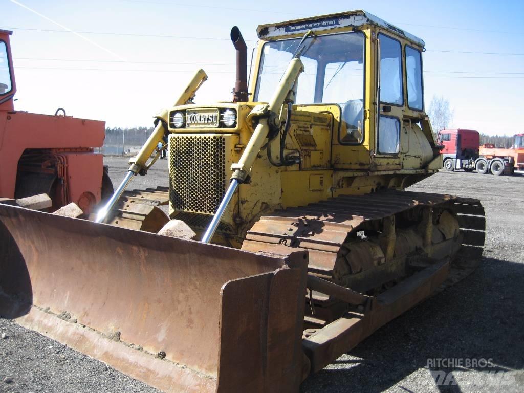 Komatsu D53P-16 Верижни булдозери
