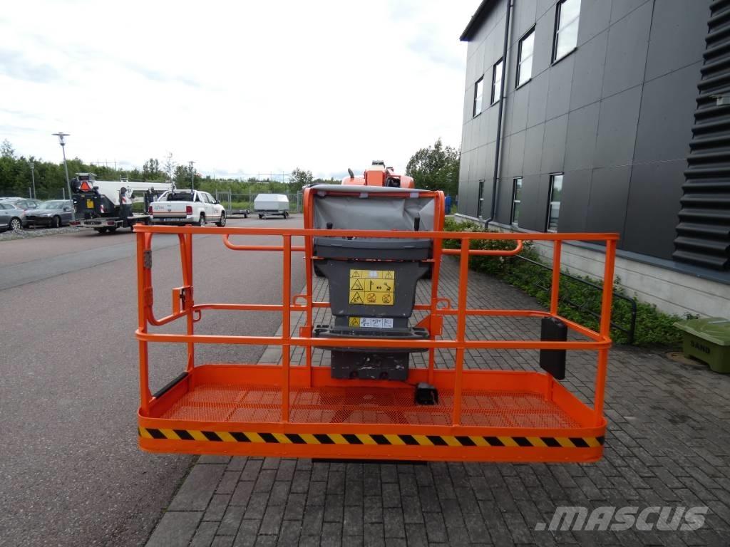 JLG 660 SJ Bomlift Съчленени стрелови подемници