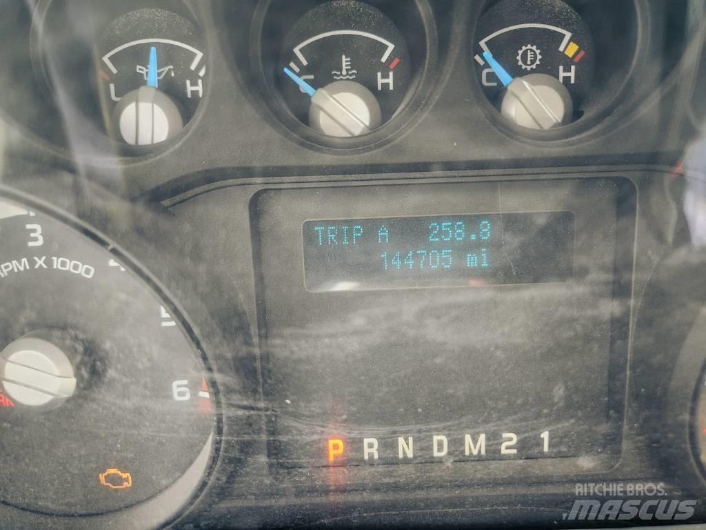 Ford F 650 SD Цистерни за вода

