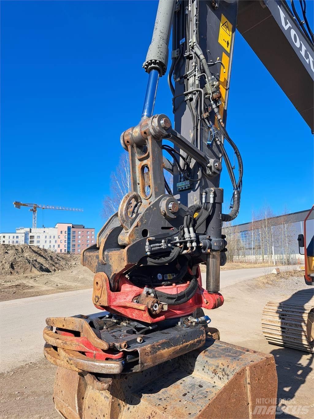Volvo EC220EL Верижен екскаватор