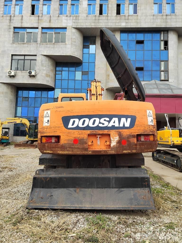 Doosan DH 210 W-7 Колесни екскаватори