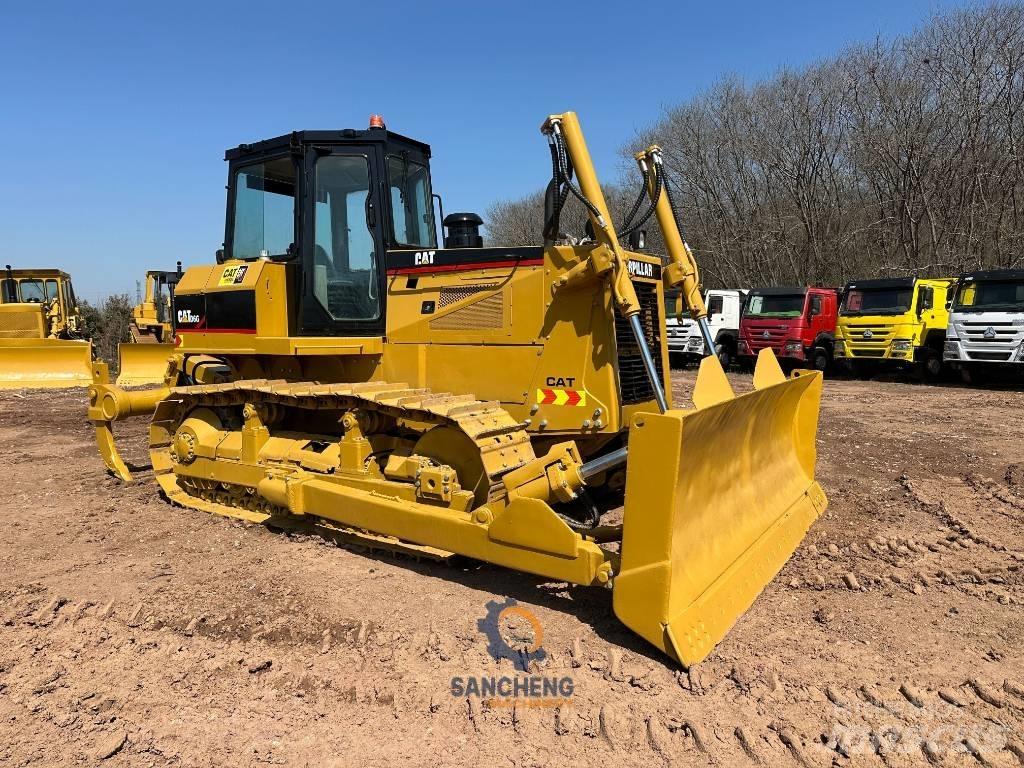 CAT D 6 G Верижни булдозери
