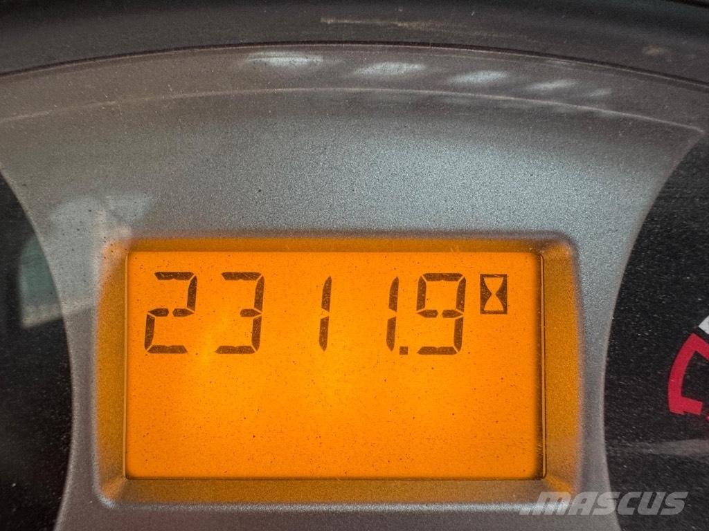 Bobcat S100 Мини товарачи
