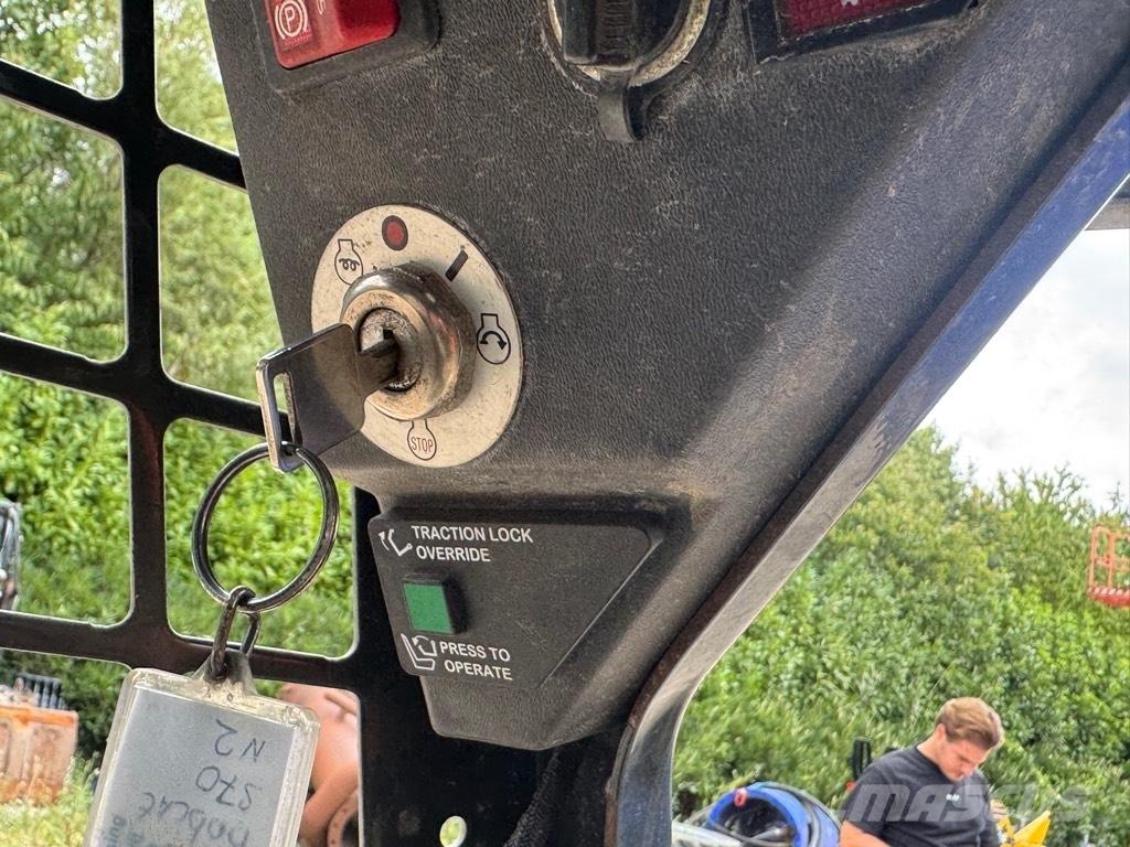 Bobcat S 70 Мини товарачи
