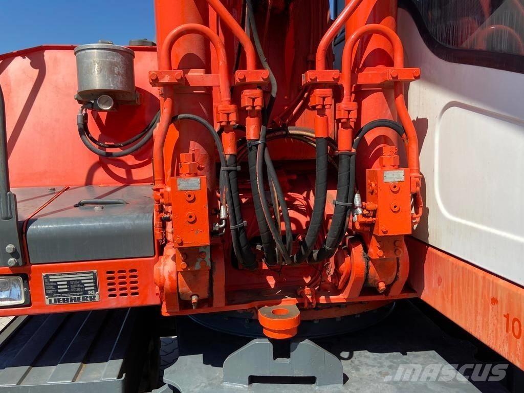 Liebherr A 900 C Колесни екскаватори