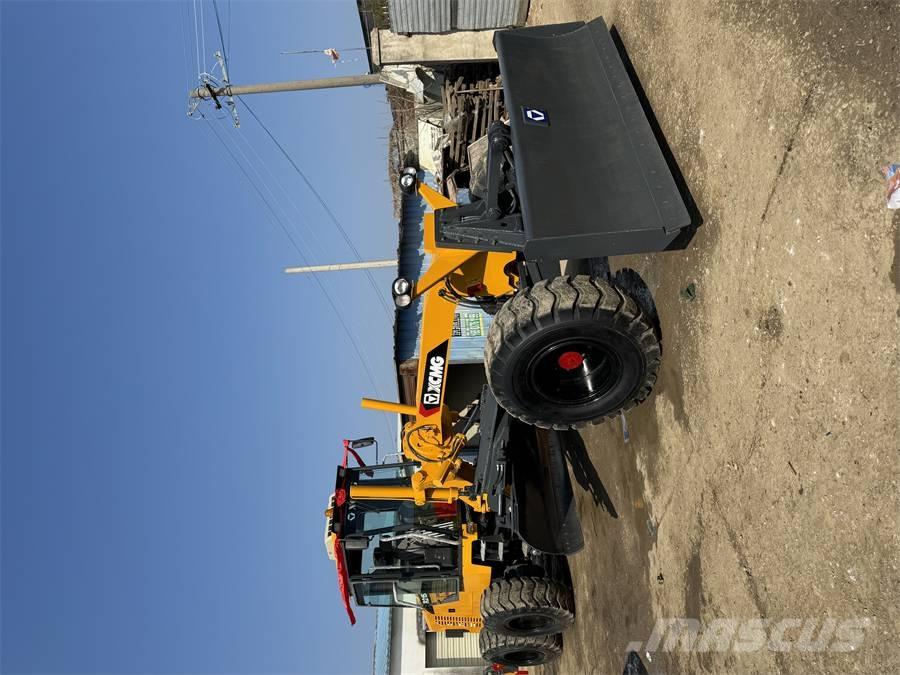 XCMG GR2153 Грейдери