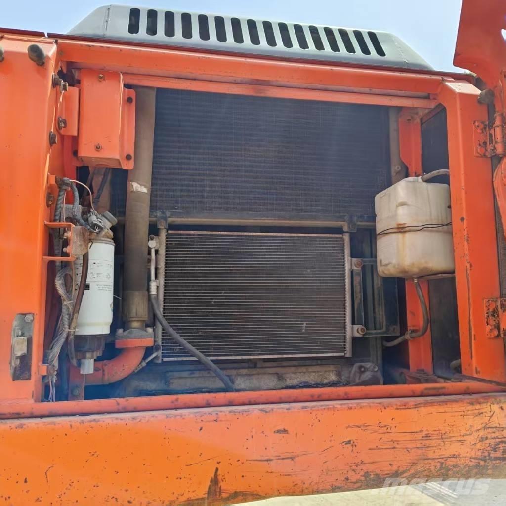 Doosan DX 300 LC Верижен екскаватор