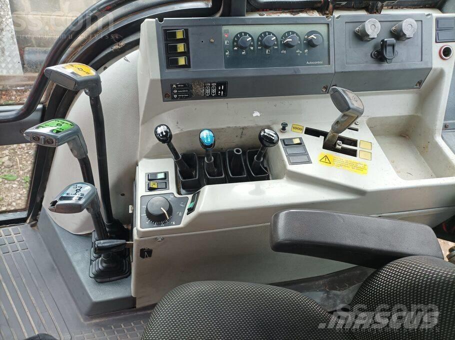 Valtra Valmet 8750 Трактори