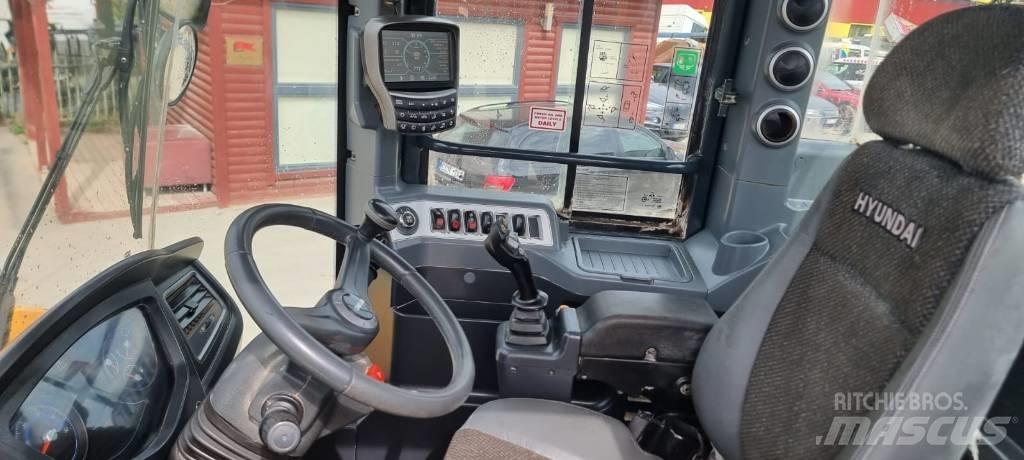 Hyundai HL 955 Колесни товарачи