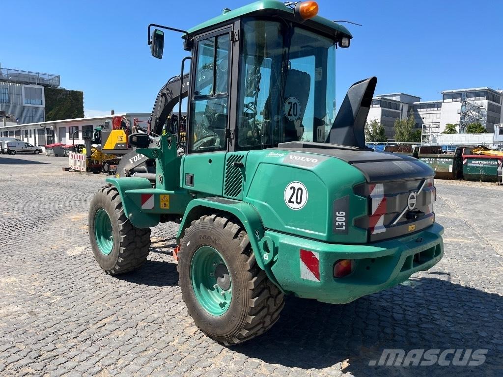 Volvo L 30 G TULOSSA!!!! Колесни товарачи