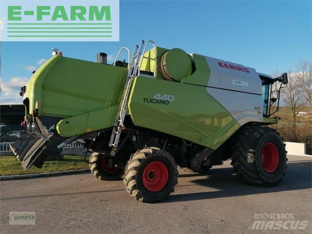 CLAAS tucano 440 Комбайни