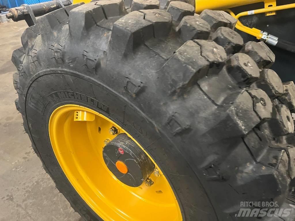 Komatsu WA100-8 Мини товарачи