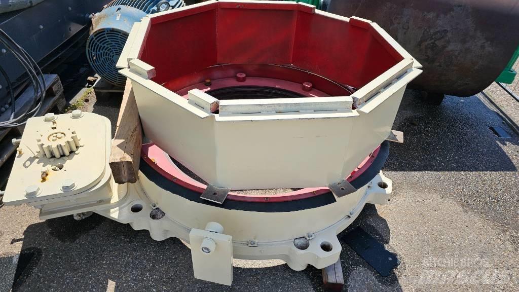 Metso Nordberg HP200 Пресяващи и Сортиращи