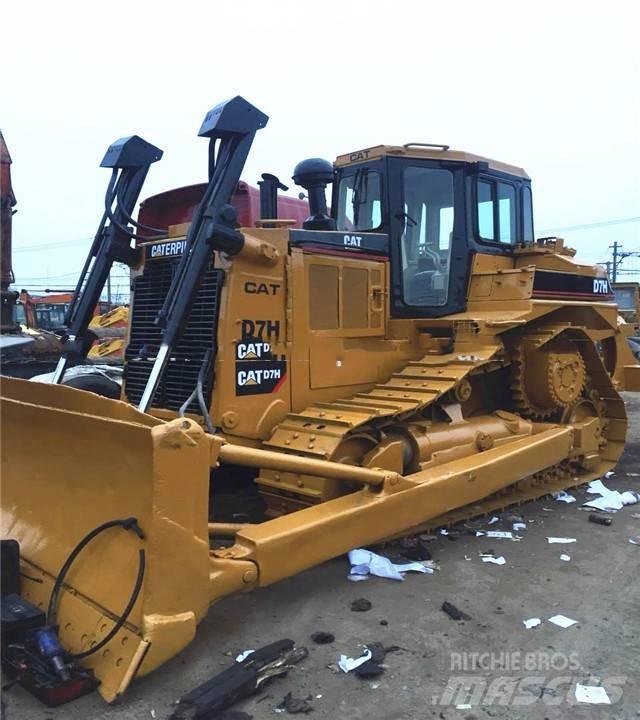 CAT D7H Верижни булдозери
