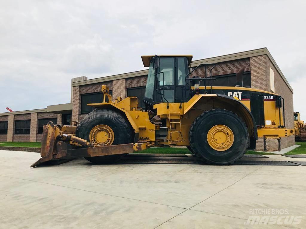 CAT 824 G Булдозери
