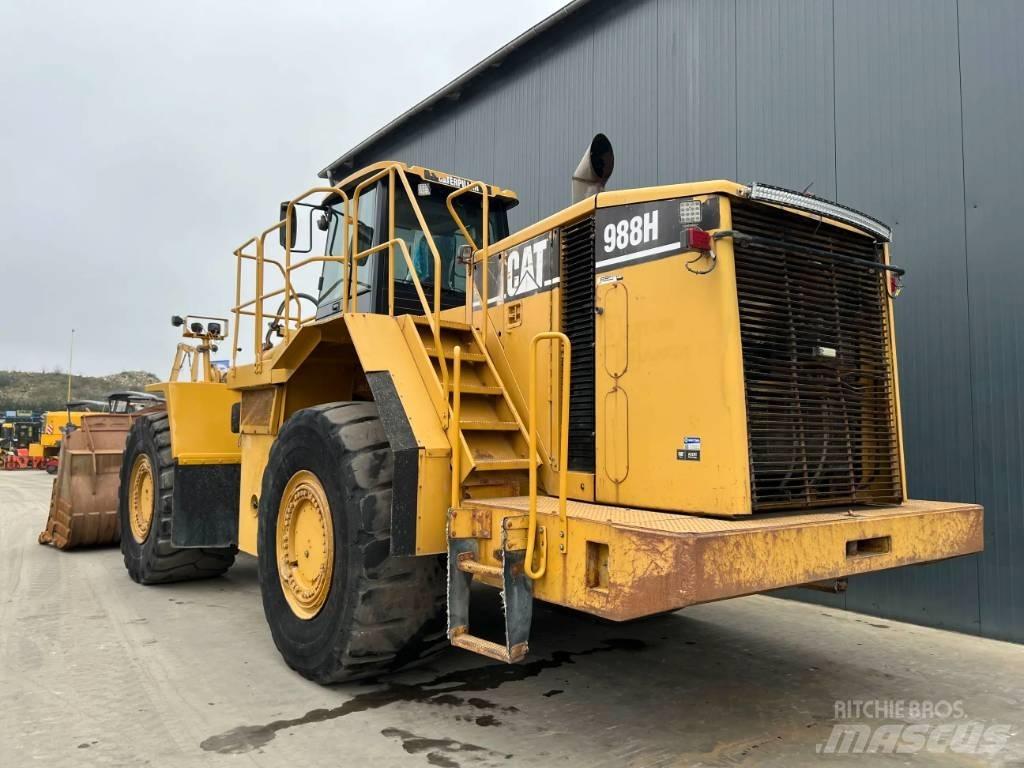CAT 988H Колесни товарачи
