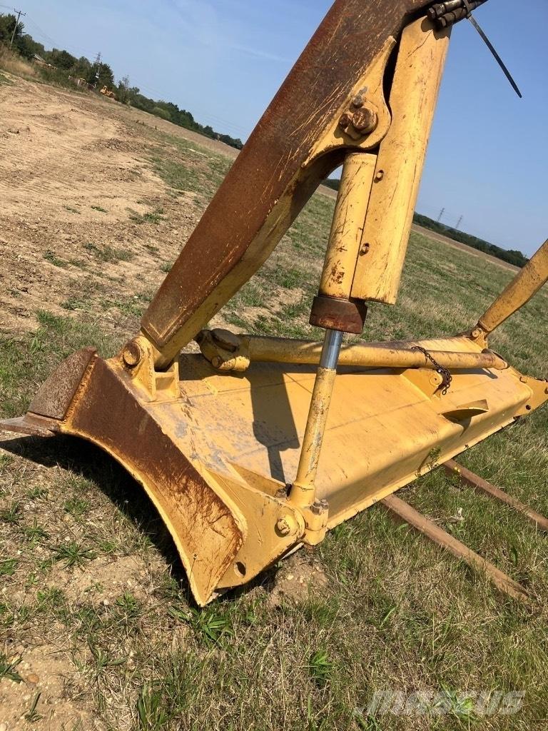 CAT 825 C Уплътнители за почва
