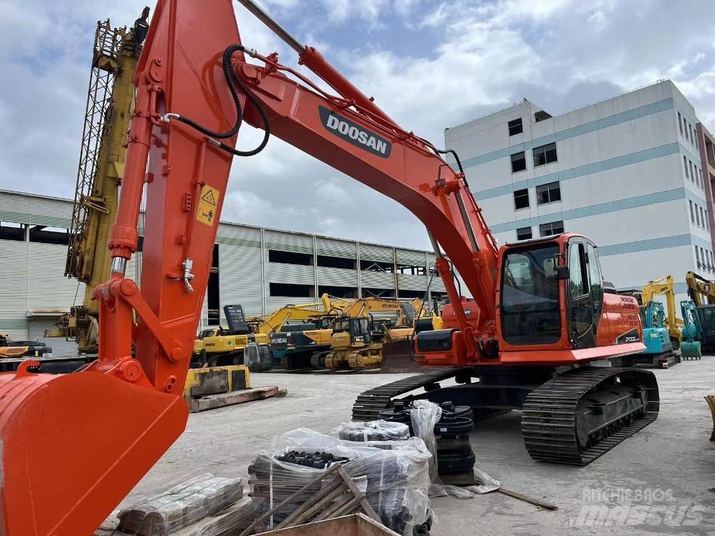 Doosan DX 300 Верижен екскаватор