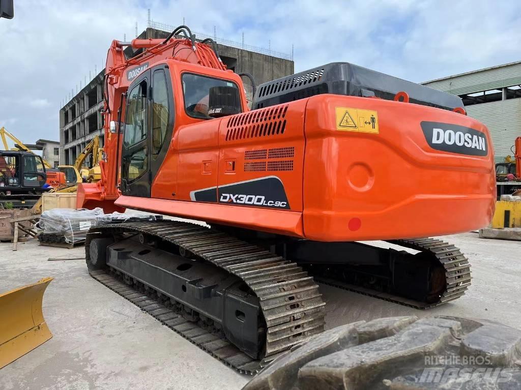 Doosan DX 300 Верижен екскаватор