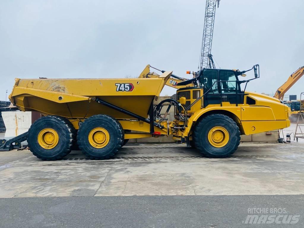 CAT 745 Дъмпери/моторни превозни средства
