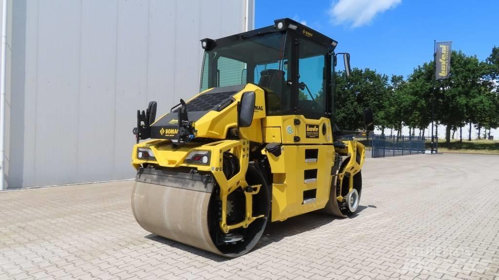 Bomag BW 154 AP-5 Двойни барабанни ролки

