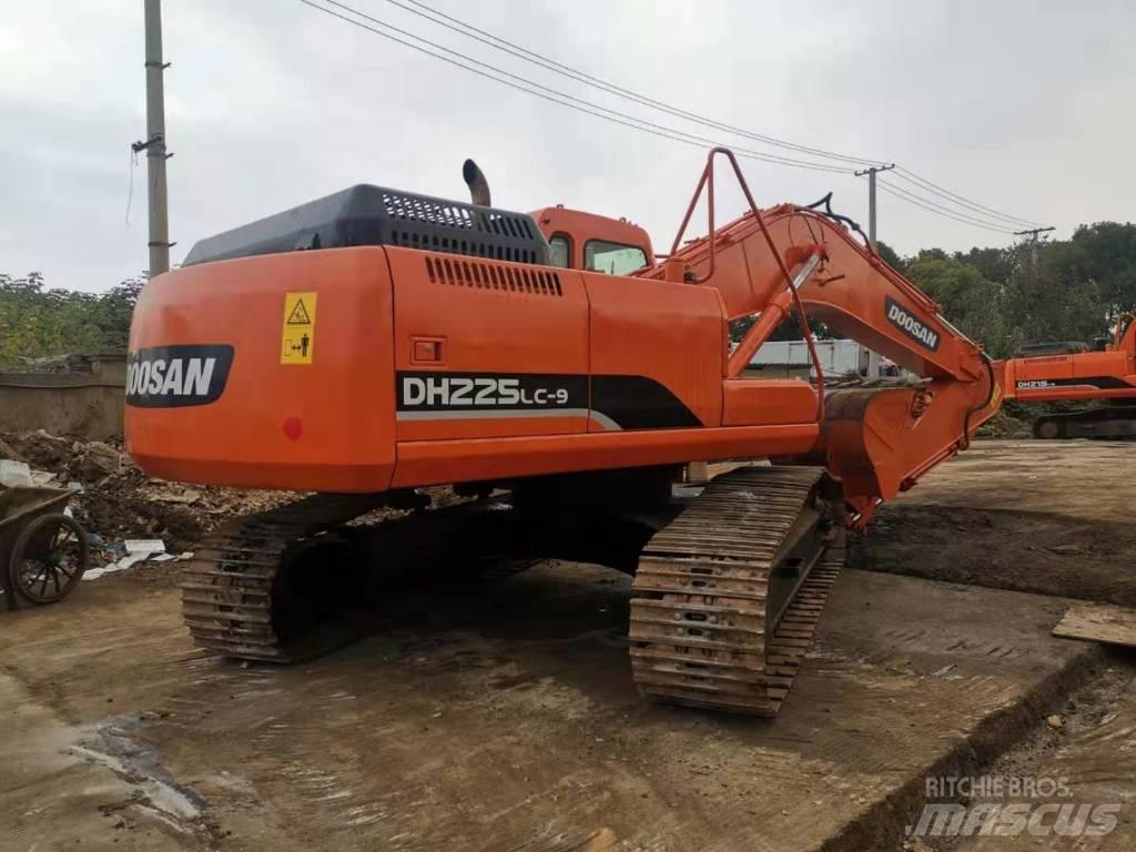 Doosan DH225LC-9 Верижен екскаватор