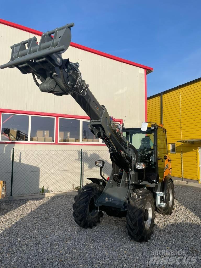 GiANT G 5000 TELE Многофункционални товарачи