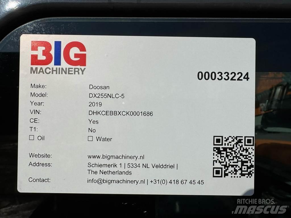 Doosan DX255NLC-5 Верижен екскаватор