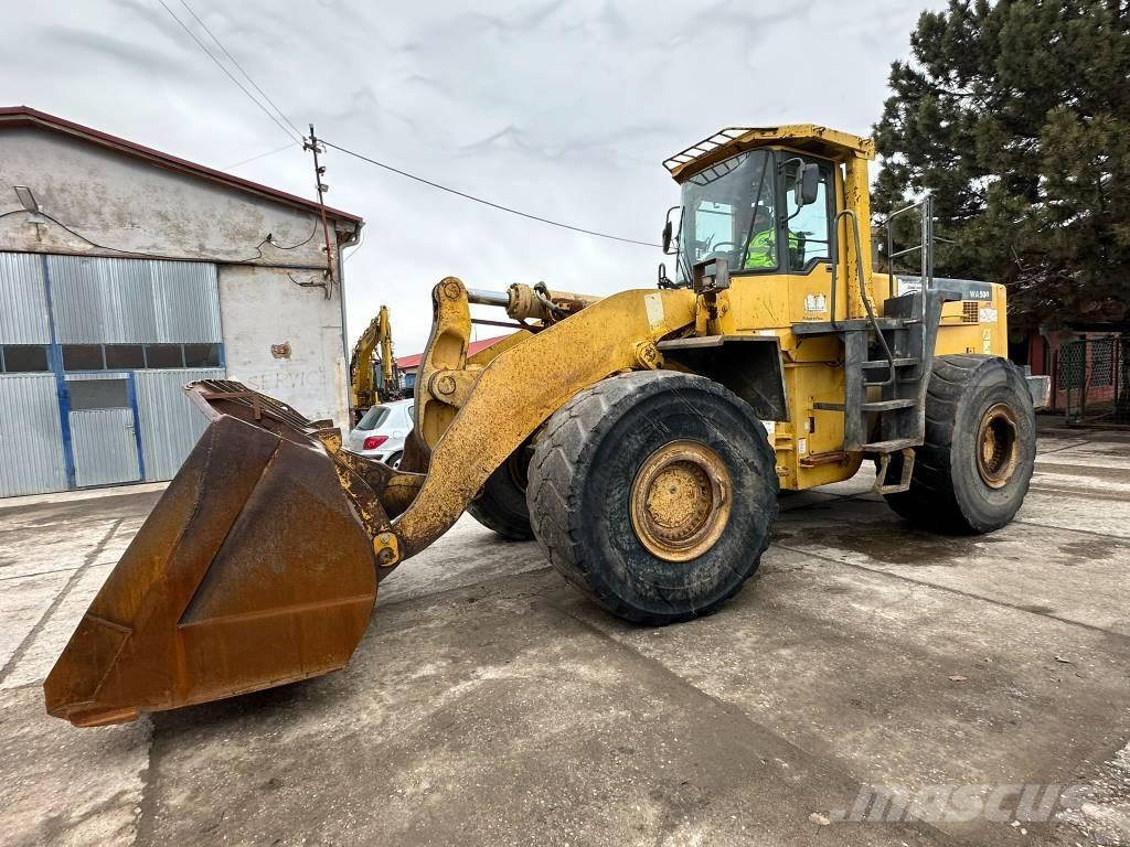 Komatsu WA500-3 Колесни товарачи