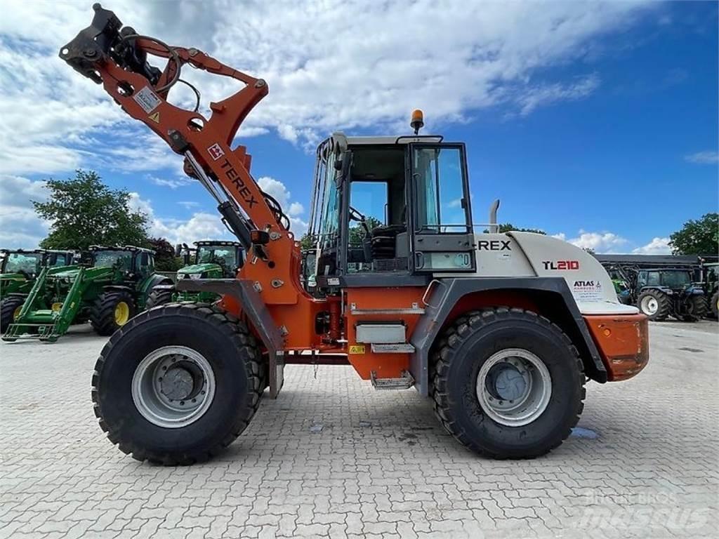 Terex TL210 Колесни товарачи