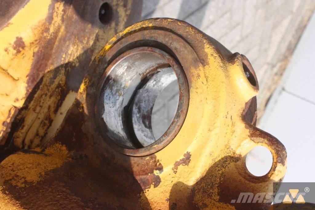 CAT D9H Ripper Други компоненти