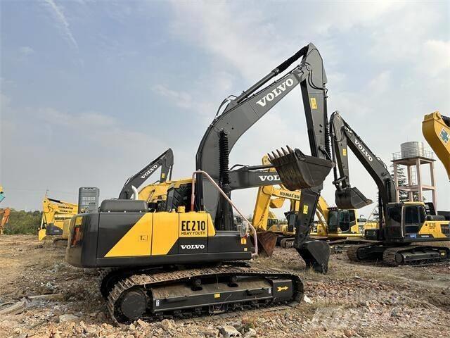 Volvo EC210 Верижен екскаватор