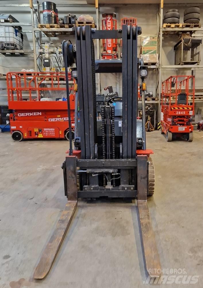 Manitou ME 430 Електрически вилични кари-повдигачи