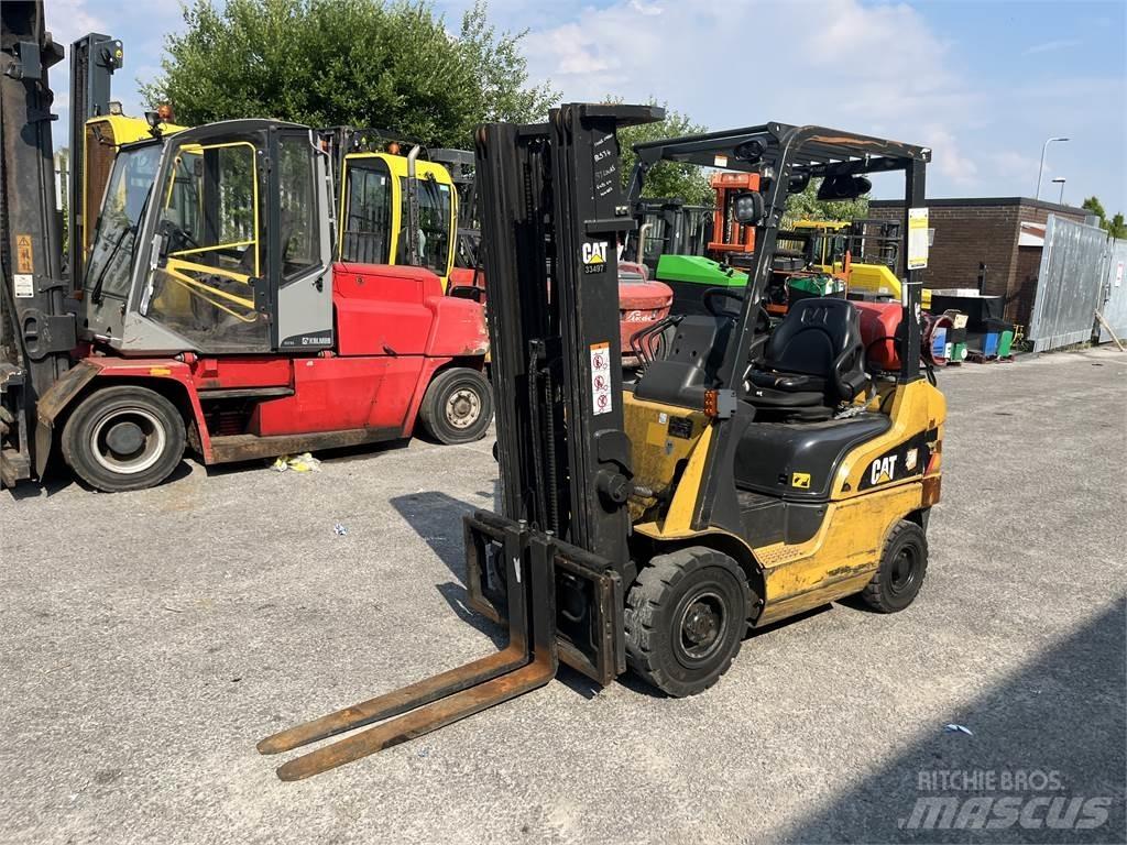 CAT GP18N Камиони с АГУ