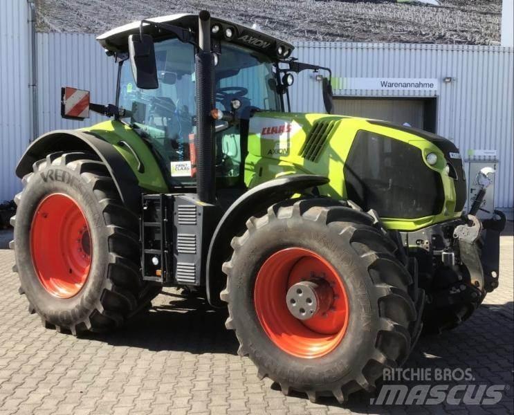 CLAAS AXION 850 Трактори
