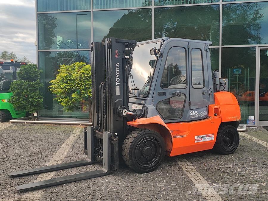 Toyota 02-7FD35 Дизелови камиони