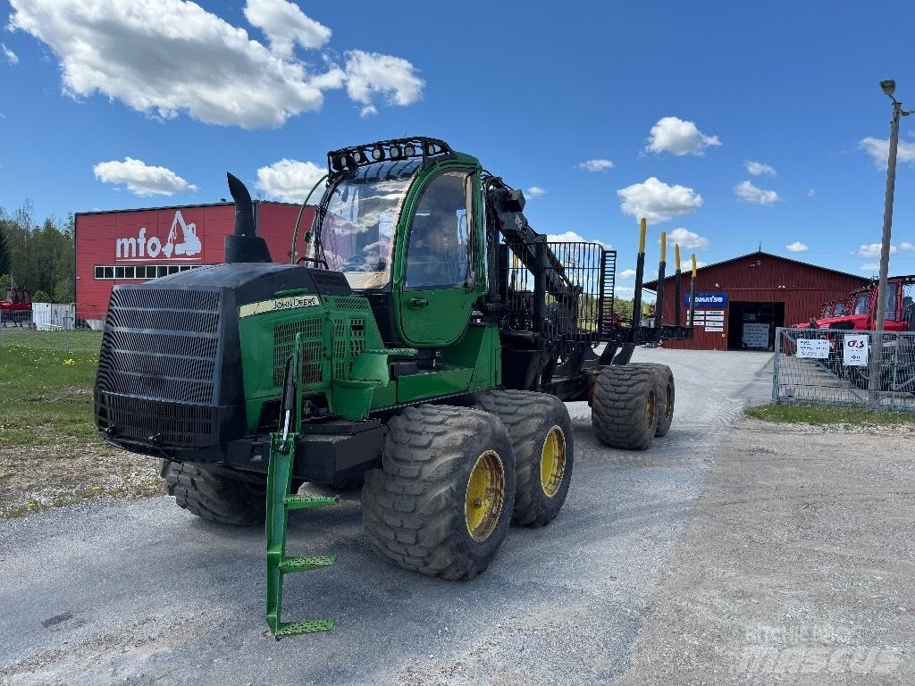 John Deere 1510G Форуардери