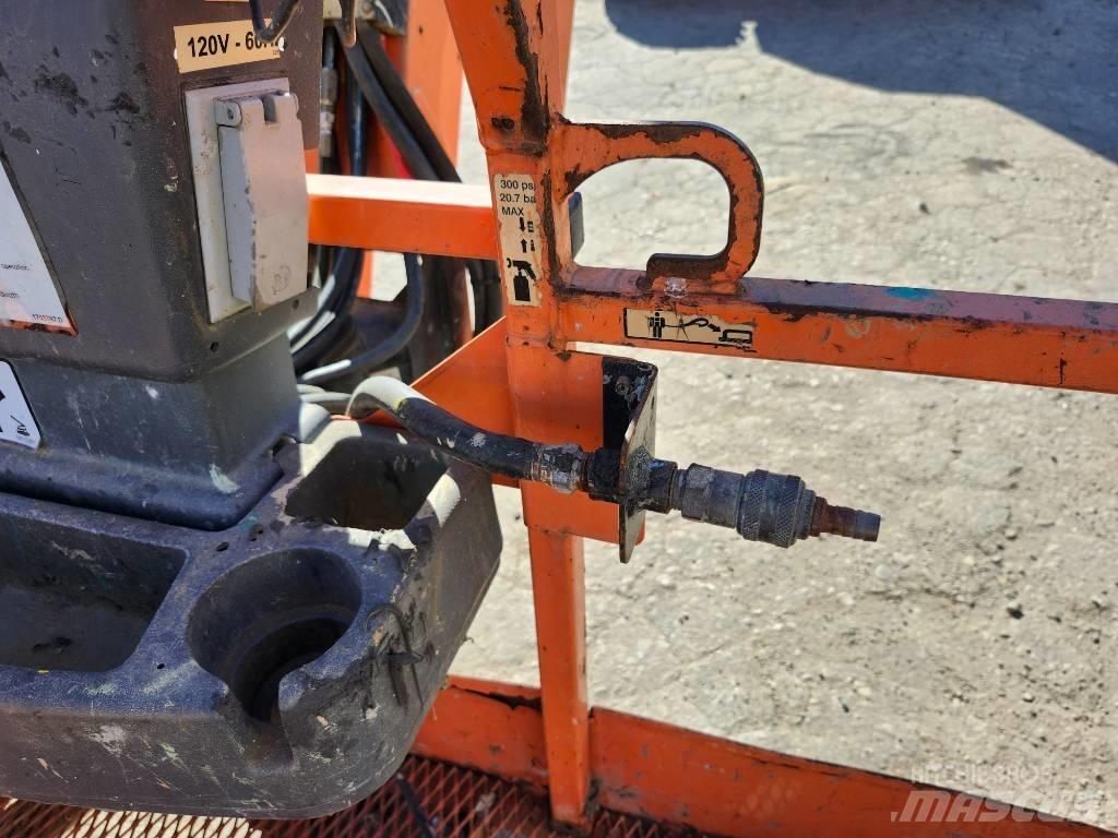 JLG 800 AJ Съчленени стрелови подемници
