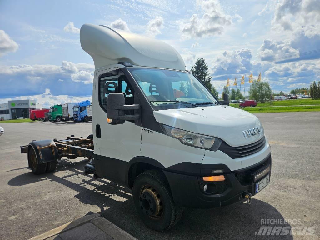 Iveco Daily 70C17 Фургони
