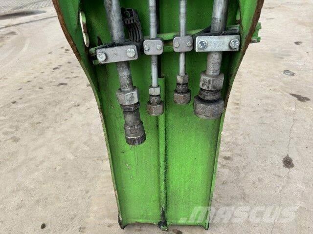 Sennebogen 835E Оператори на отпадъци/индустрия
