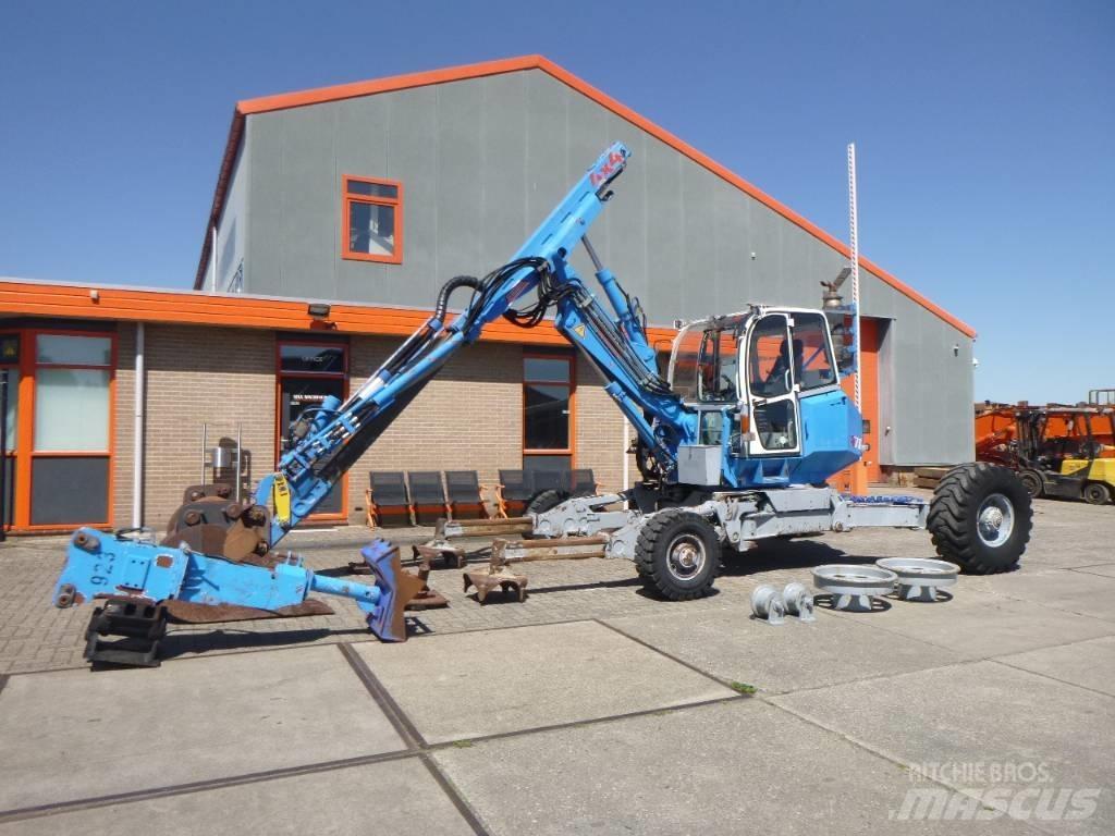 Menzi Muck A71 T2M Специални екскаватори